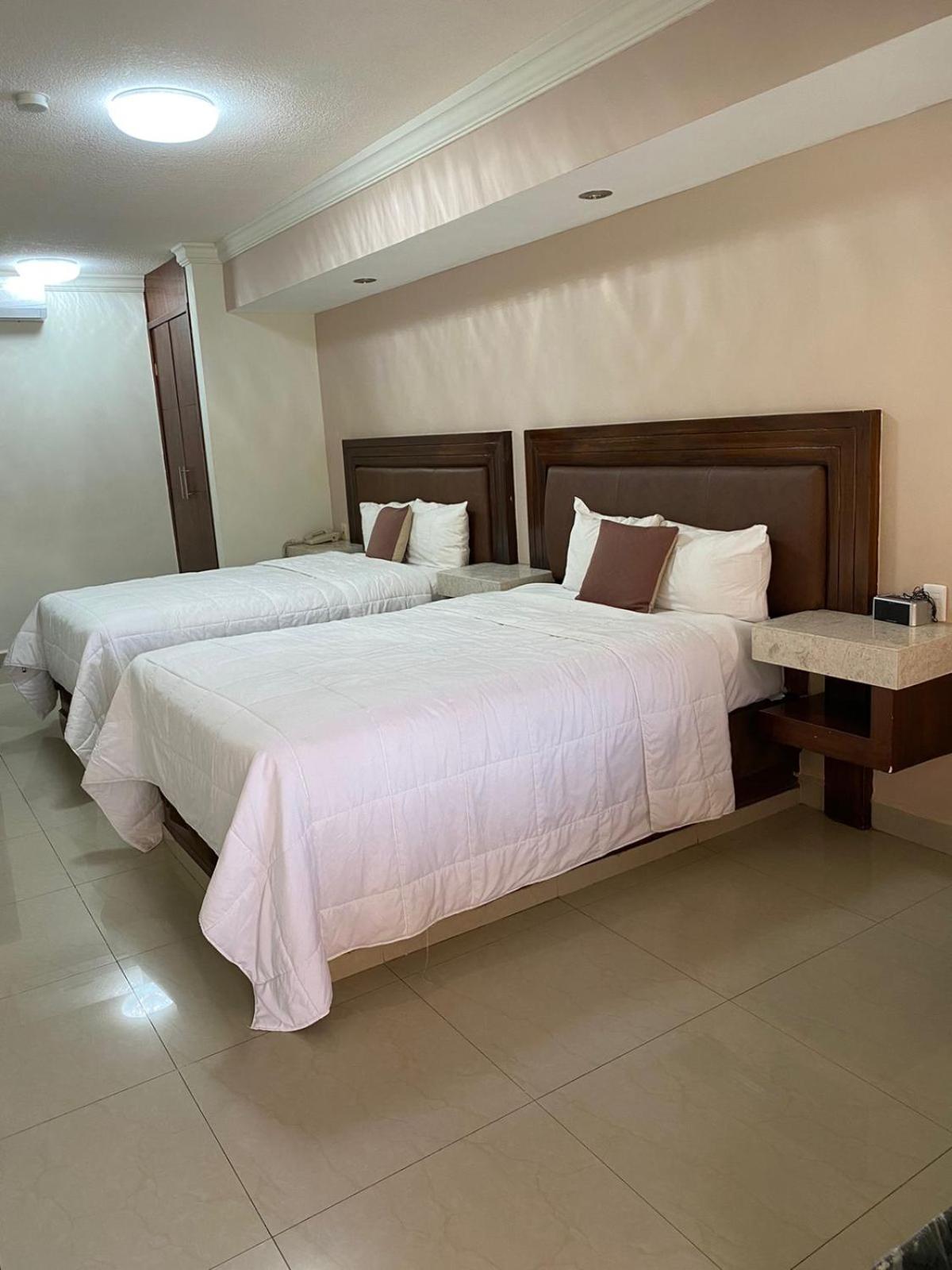 Hotel San Ignacio Inn Torreon Bagian luar foto