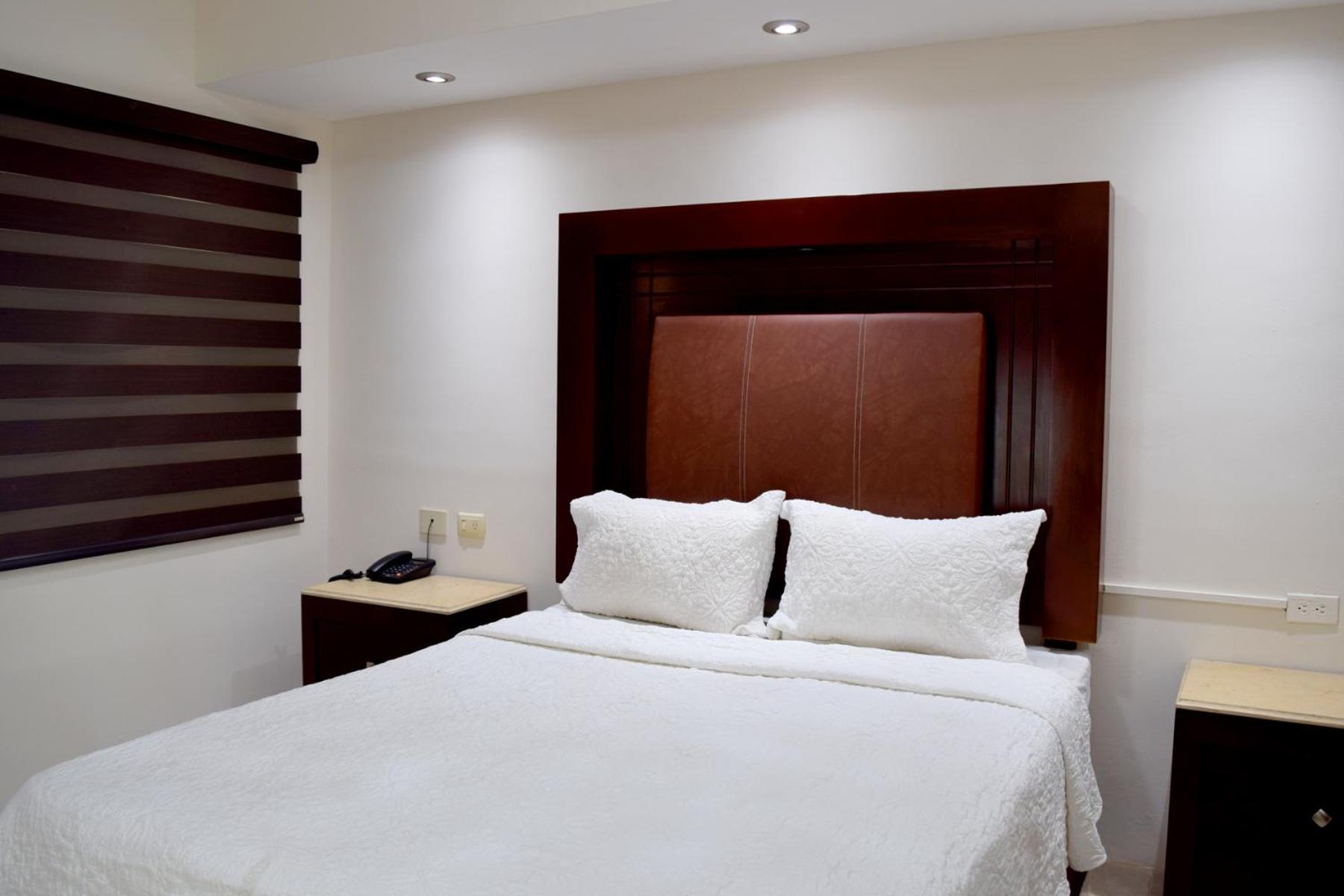 Hotel San Ignacio Inn Torreon Bagian luar foto